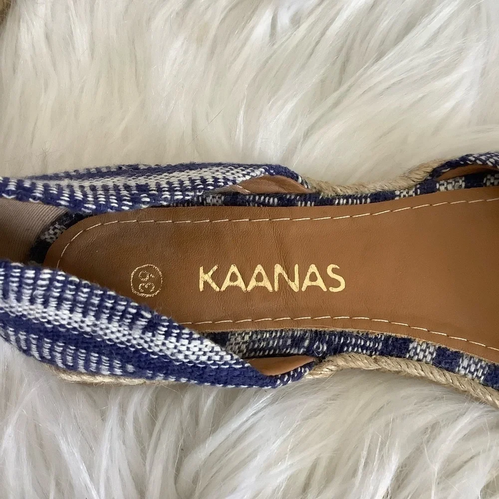 NWOB Kaanas Tahiti Blue & White Woven Boho Pattern Espadrille Flats Sz-9